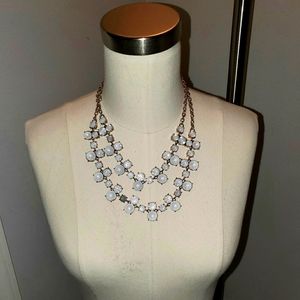 Anthropologie gold color elelgant necklace